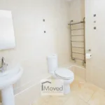 Family Bathroom-1