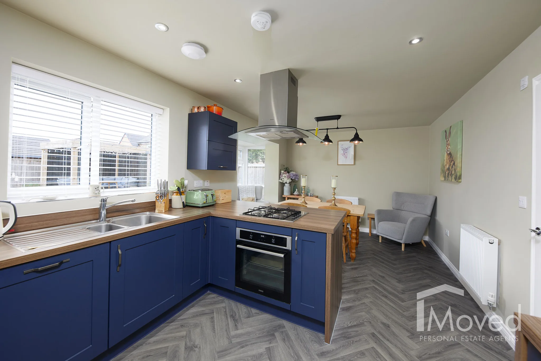YO84FJ - Kitchen - Diner -2