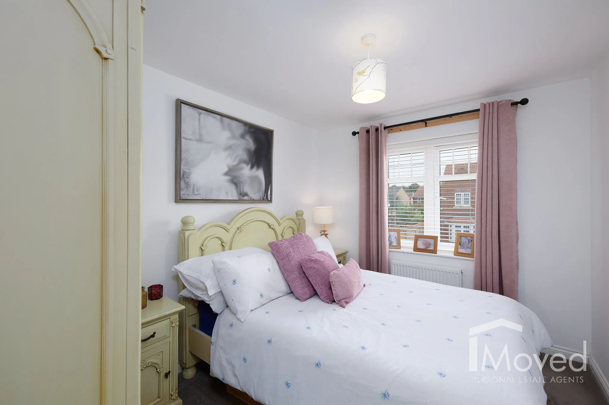 YO84FJ - Bedroom Three