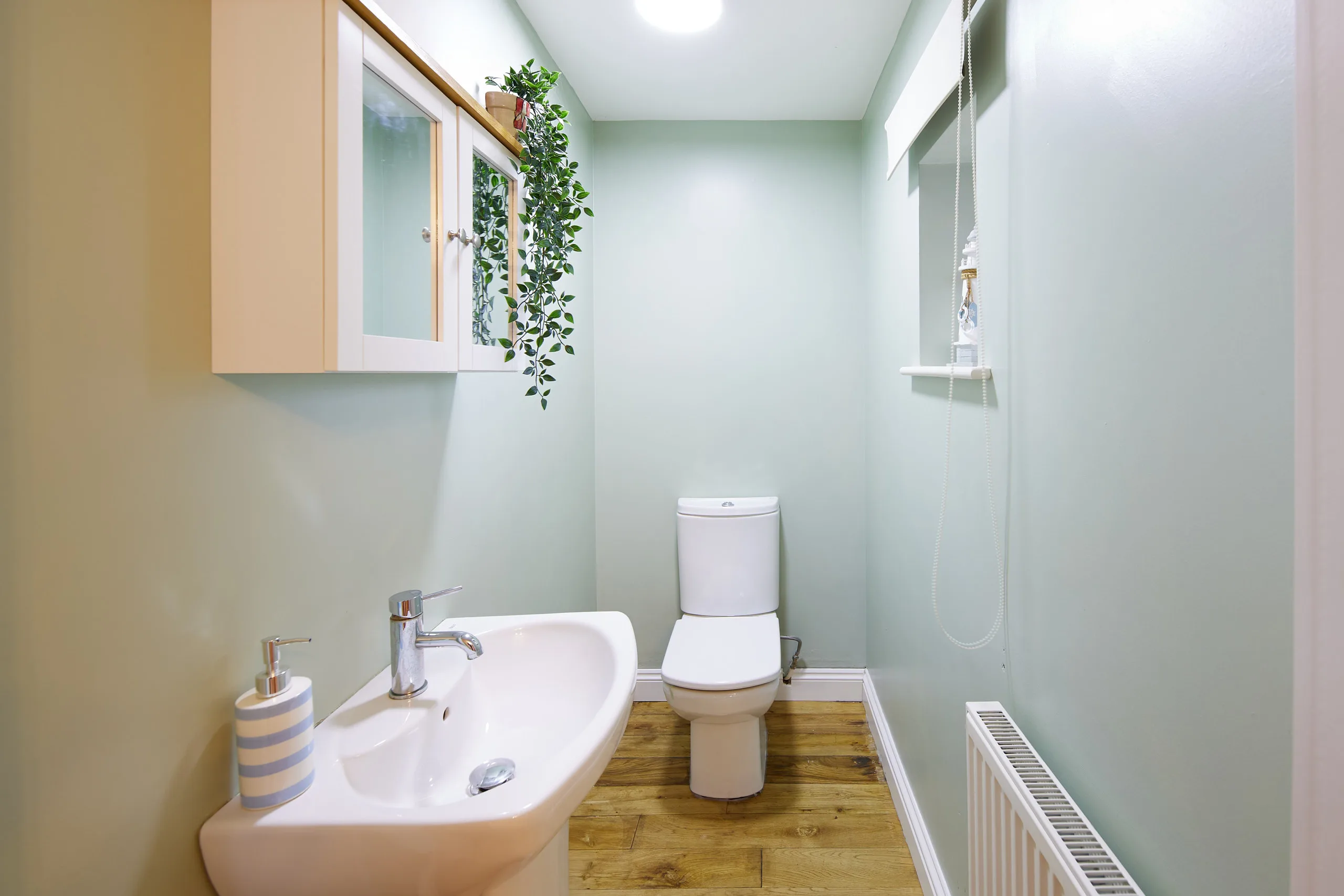 Brook House, Gateforth, Cloak Room